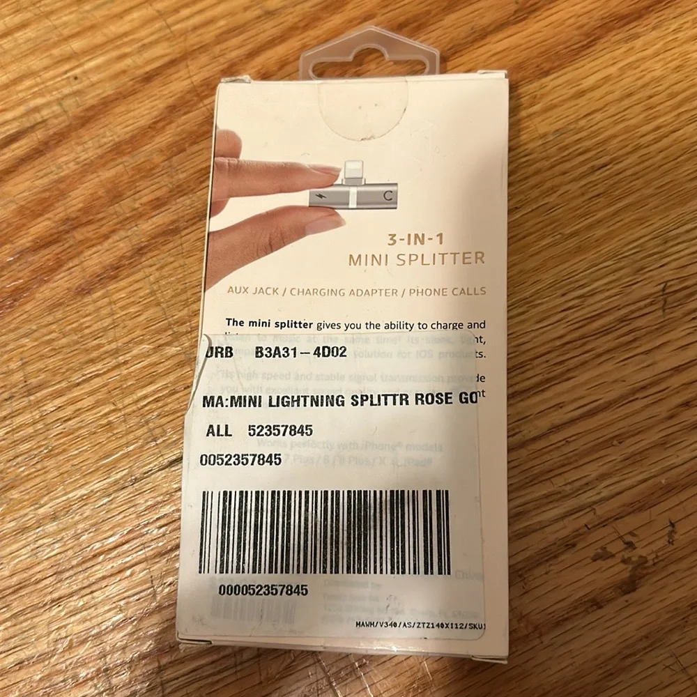 Urban Outfitters Mini Lightning Splitter Rose Gold